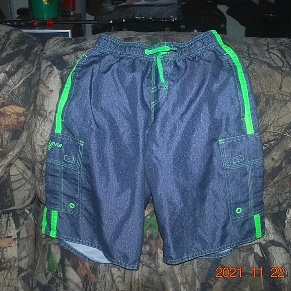 💖Nice Pair of Boys Laguna Swimming Trunks Size 10-12